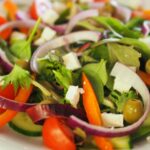 Salaatti - Näin Loihdit Herkullisen Pihvisalaatin: Talven Maistuvin Yllättäjä