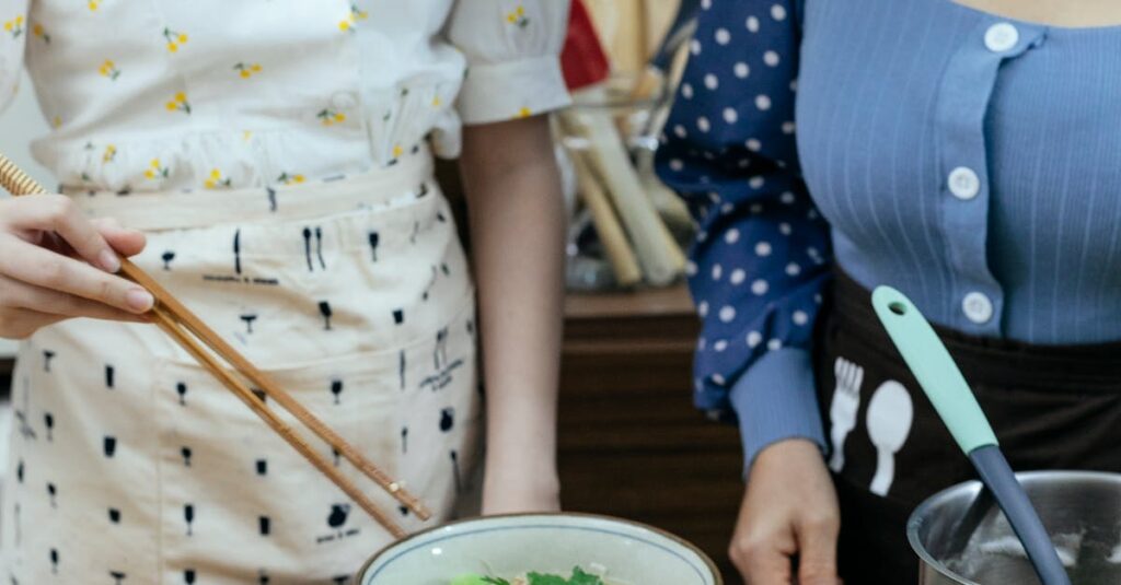 Udonnuudelit - Näin teet täydellisiä Kotitekoisia Udon-nuudeleita – Jalkavaivauksen salat paljastettu