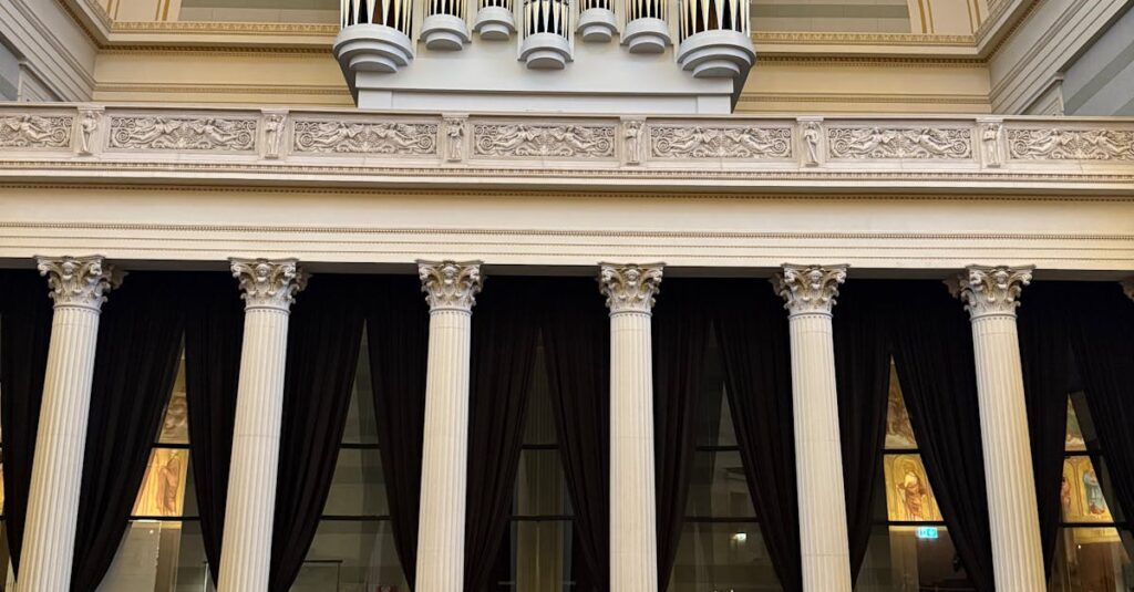 Elinsiirrot - Sian Maksalla Ihmishenkiä Pelastamassa: Tulevaisuuden Elinsiirtojen Vallankumous?