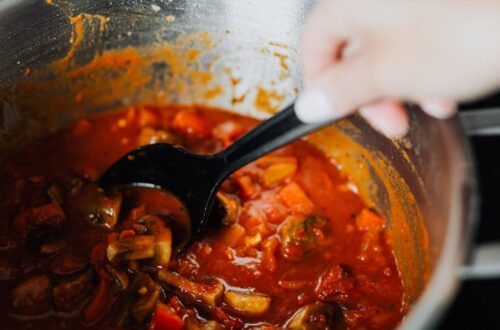 Yhdenpata-ateria - Näin Valmistat Täydellisen Kanankoivet Riisillä -Aterian Kotona