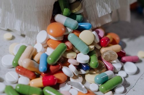 Parasetamoli - Tärkeä Tietoisku: Tylenolin vaarat ja Miten Välttää Yliannostus