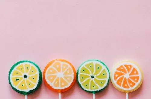 Hedelmäkarkki - Karamellisoitujen Hedelmien Uusi Nousu: Kuinka Ne Valloittavat Jälleen Suomalaisten Sydämet