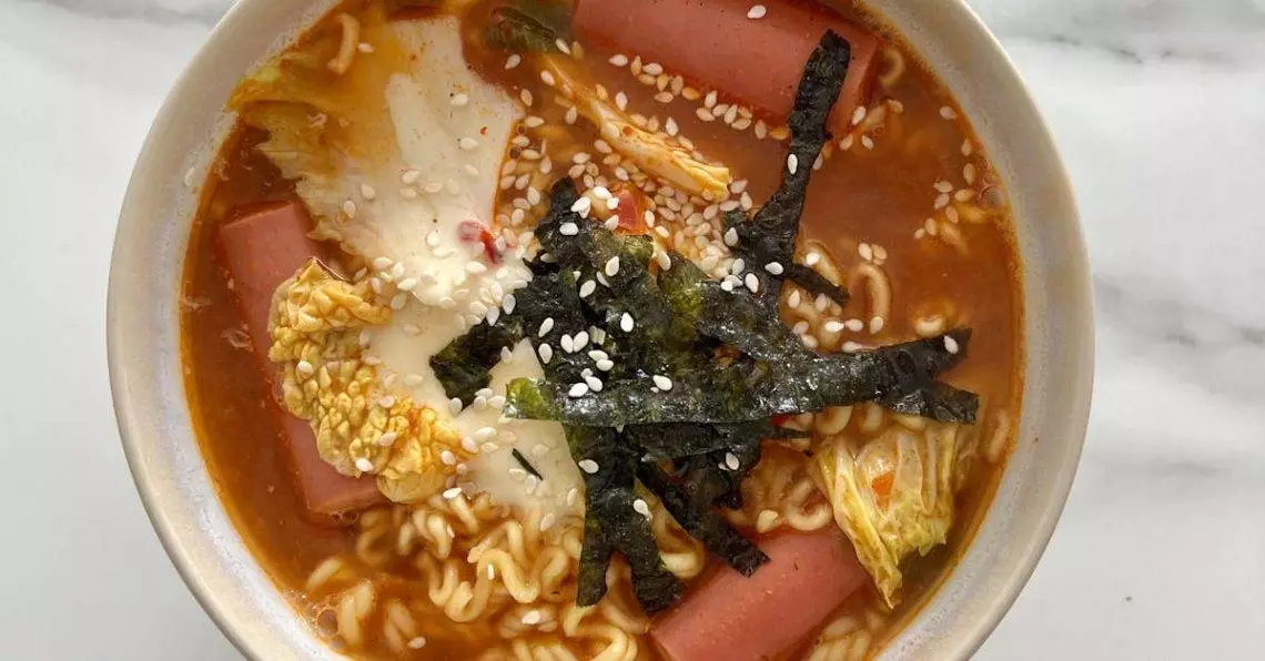 Kanaliemi - Näin teet täydellisen kanaliemen Instant Potilla alle tunnissa