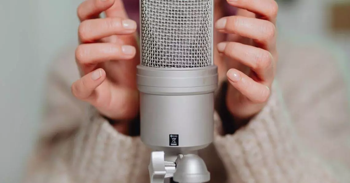 ASMR - ASMR: Rentoutumisen salaisuus ja sen vaikutus suomalaiseen arkeen